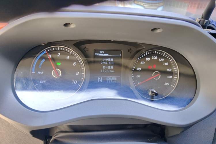 Used Wuling Yangguang 2024 300km Range Practical Window-Sealed Version 60kW Instrument Cluster