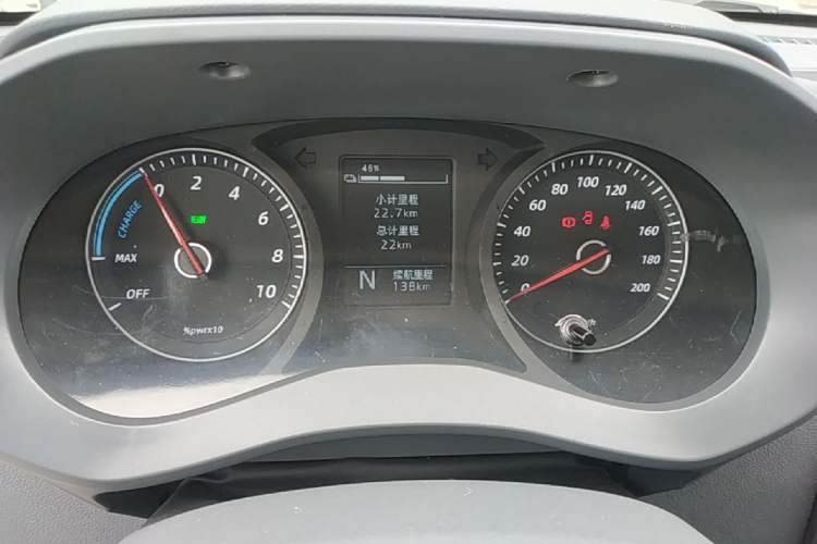 Used Wuling Yangguang 2024 300KM Comfort Version Passenger Van 75kW Instrument Cluster