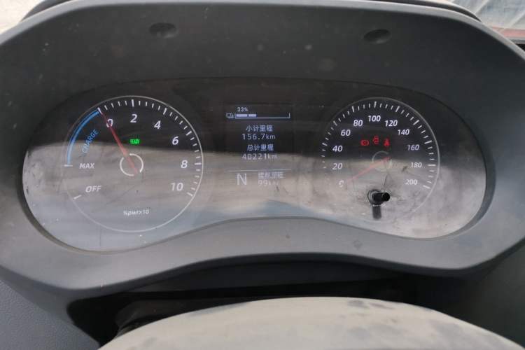 Used Wuling Yangguang 2024 300KM Comfort Version Passenger Van 75kW Instrument Cluster