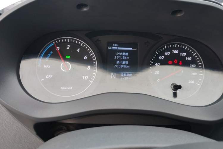 Used Wuling Yangguang 2024 300KM Comfort Version Passenger Van 75kW Instrument Cluster