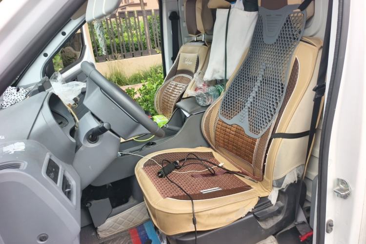 Used Wuling Yangguang 2024 300km Range Practical Window-Sealed Version 60kW Left Front Seat