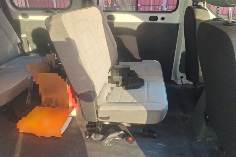 Used Wuling Yangguang 2024 300KM Comfort Version Passenger Van 75kW Left Rear Seat