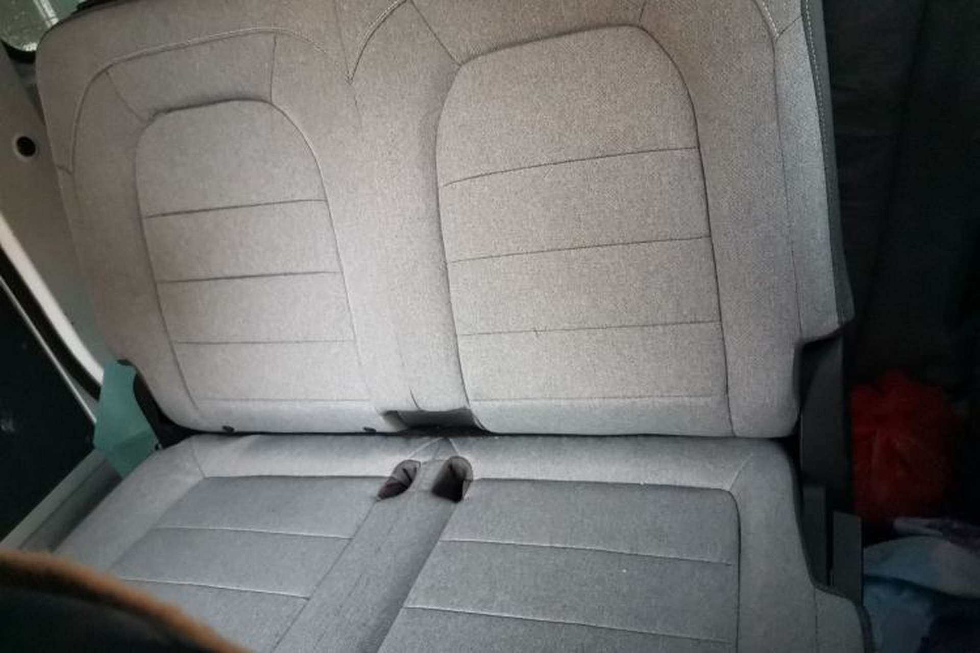 Used Wuling Yangguang 2024 300KM Comfort Version Passenger Van 75kW Left Rear Seat
