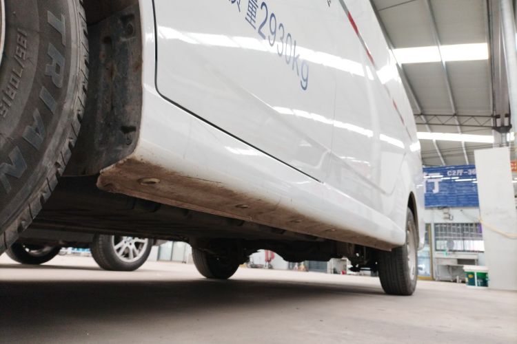 Used Wuling Yangguang 2024 300km Range Practical Window-Sealed Version 60kW Left Side Sill
