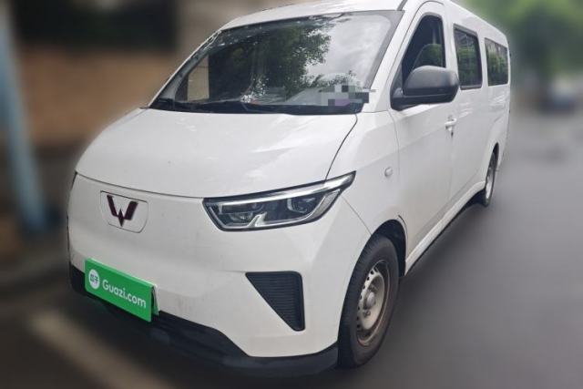 Ojetý Wuling Yangguang 2024 300km Comfort-Grade Passenger Van 60kW