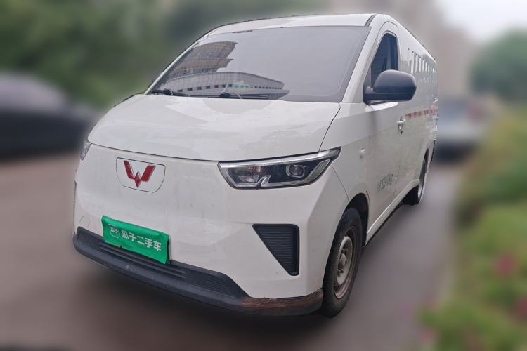 Wuling Yangguang 2024 300km Range Practical Window-Sealed Version 60kW