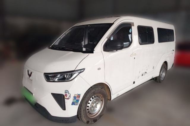 Used Wuling Yangguang 2024 300KM Comfort Version Passenger Van 75kW