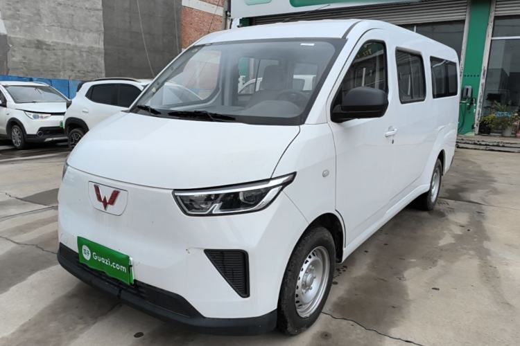 Used Wuling Yangguang 2024 300KM Comfort Version Passenger Van 75kW Guazi used car, China used car export, Used car for sale, Used cars, Cheapest cars for sale
