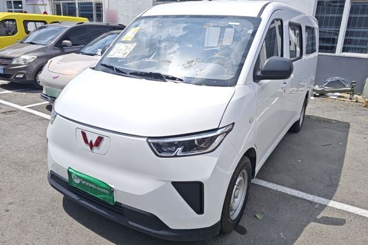 Ojetý Wuling Yangguang 2024 300KM Comfort Version Passenger Van 75kW Guazi used car, China used car export, Used car for sale, Used  cars, Cheapest cars for sale