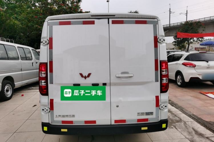 Used Wuling Yangguang 2024 300km Comfort Version with Sealed Windows 60kW Rear