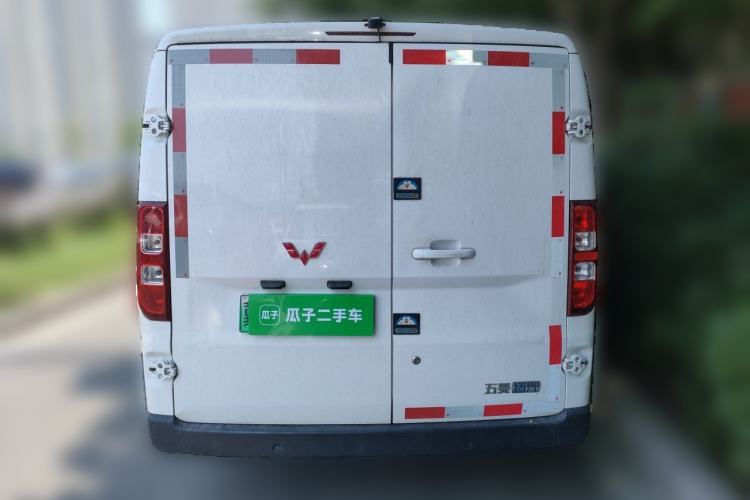 Used Wuling Yangguang 2024 300km Range Practical Window-Sealed Version 60kW Rear