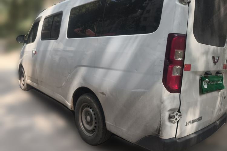 Used Wuling Yangguang 2024 300KM Comfort Version Passenger Van 75kW Rear Left 45 Deg
