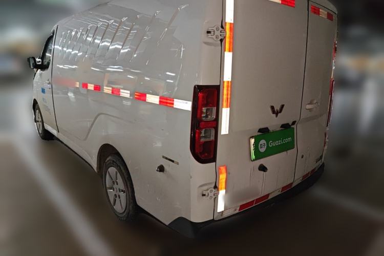 Used Wuling Yangguang 2024 300km Comfort Version with Sealed Windows 60kW Rear Left 45 Deg