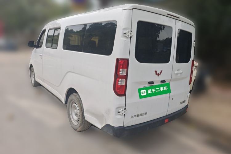 Used Wuling Yangguang 2024 300km Comfort-Grade Passenger Van 60kW Rear Left 45 Deg