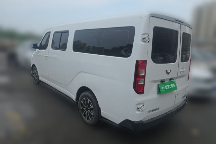 Used Wuling Yangguang 2024 300KM Comfort Version Passenger Van 75kW Rear Left 45 Deg