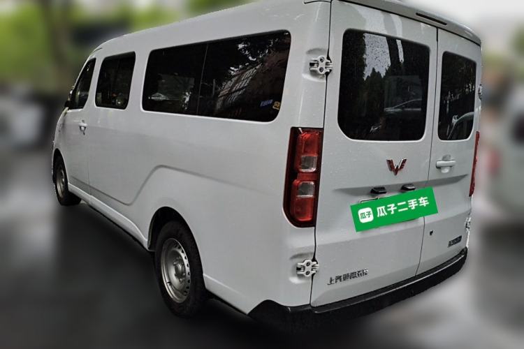 Used Wuling Yangguang 2024 300KM Comfort Version Passenger Van 75kW Rear Left 45 Deg