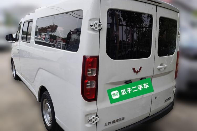 Used Wuling Yangguang 2024 300km Comfort-Grade Passenger Van 60kW Rear Left 45 Deg