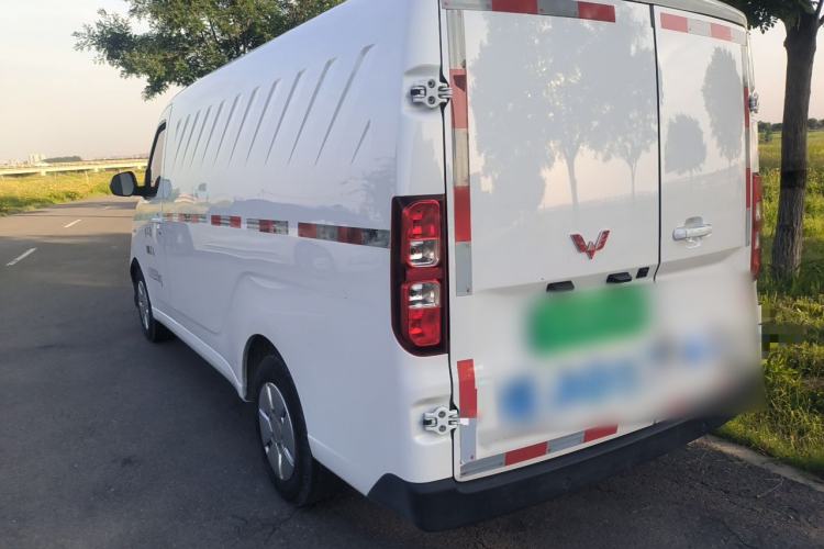 Used Wuling Yangguang 2024 300km Comfort Version with Sealed Windows 60kW Rear Left 45 Deg