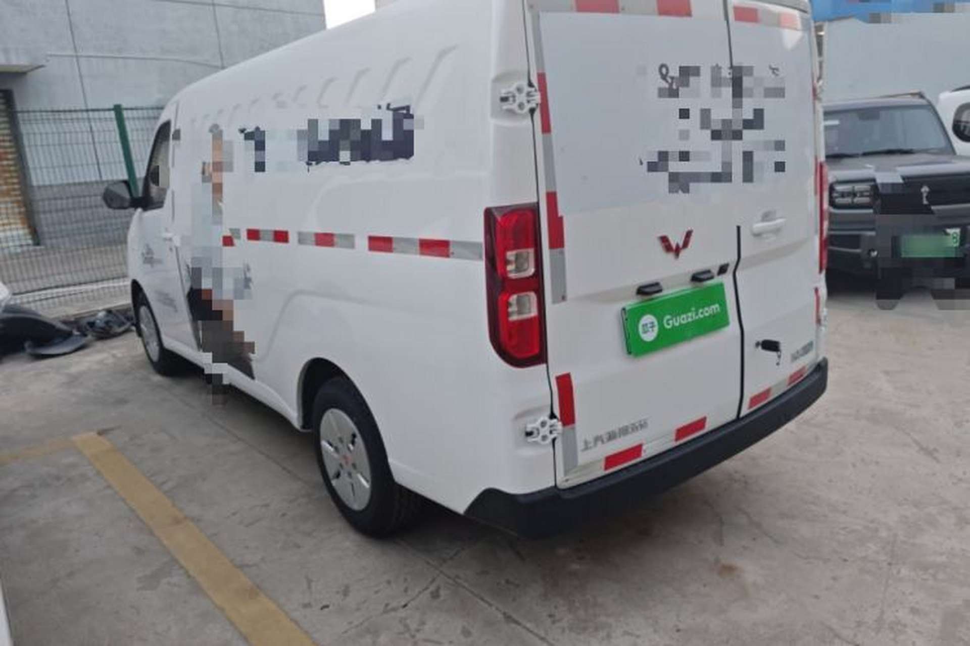 Used Wuling Yangguang 2024 300km Comfort Version with Sealed Windows 75kW Rear Left 45 Deg