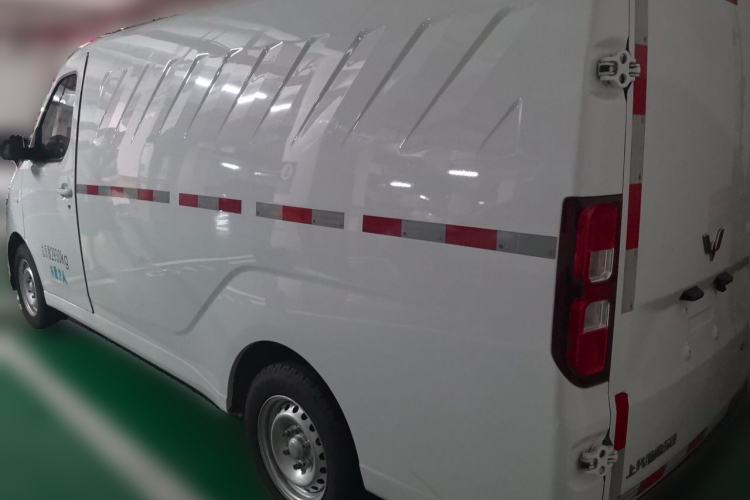 Used Wuling Yangguang 2024 300km Comfort Version with Sealed Windows 60kW Rear Left 45 Deg