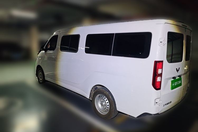 Used Wuling Yangguang 2024 300KM Comfort Version Passenger Van 75kW Rear Left 45 Deg