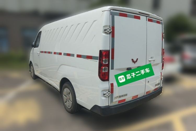 Used Wuling Yangguang 2024 300km Comfort Version with Sealed Windows 60kW Rear Left 45 Deg