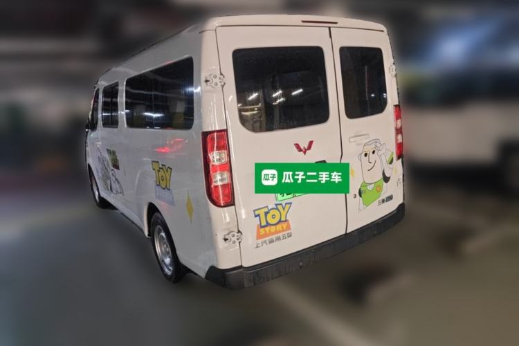 Used Wuling Yangguang 2024 300KM Comfort Version Passenger Van 75kW Rear Left 45 Deg