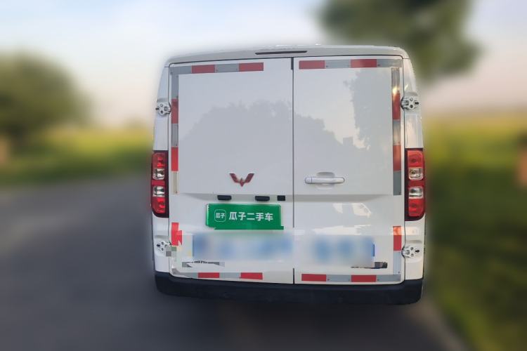 Used Wuling Yangguang 2024 300km Comfort Version with Sealed Windows 60kW Rear