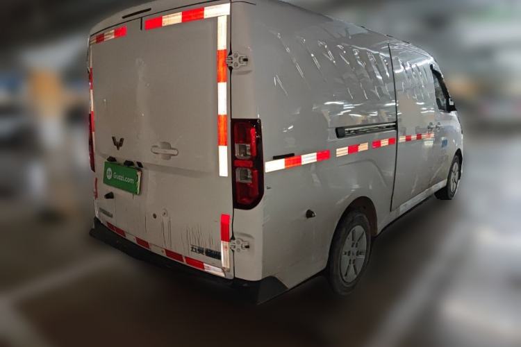 Used Wuling Yangguang 2024 300km Comfort Version with Sealed Windows 60kW Rear Right 45 Deg