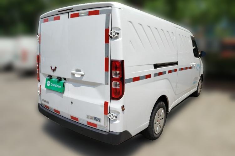 Used Wuling Yangguang 2024 300km Comfort Version with Sealed Windows 60kW Rear Right 45 Deg