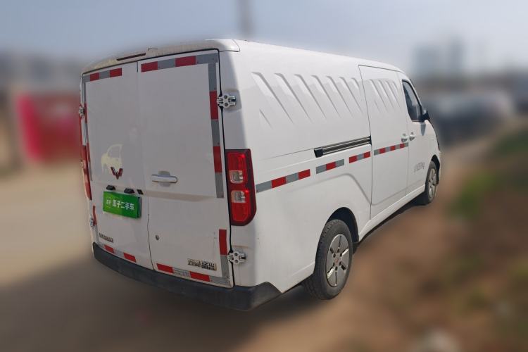 Used Wuling Yangguang 2024 300km Comfort Version with Sealed Windows 60kW Rear Right 45 Deg