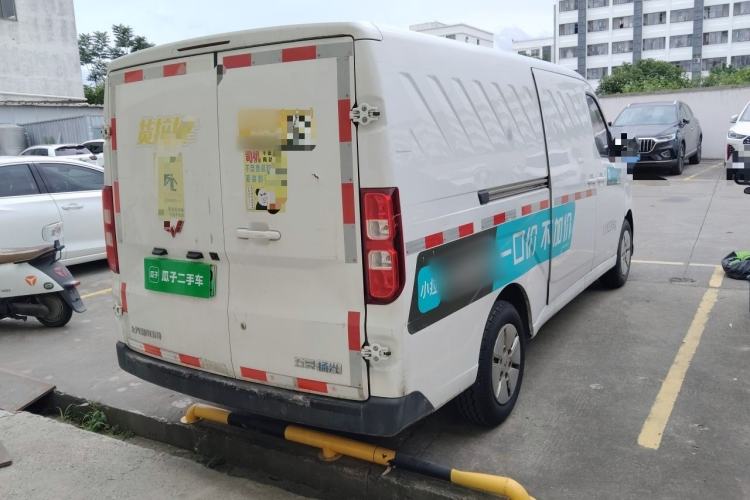 Used Wuling Yangguang 2024 300km Comfort Version with Sealed Windows 60kW Rear Right 45 Deg