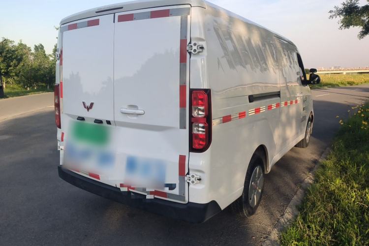 Used Wuling Yangguang 2024 300km Comfort Version with Sealed Windows 60kW Rear Right 45 Deg