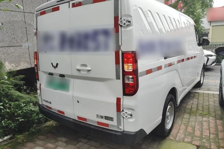 Used Wuling Yangguang 2024 300km Range Practical Window-Sealed Version 60kW Rear Right 45 Deg