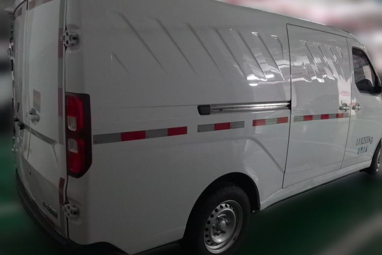 Used Wuling Yangguang 2024 300km Comfort Version with Sealed Windows 60kW Rear Right 45 Deg