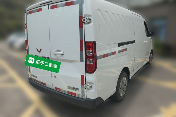 Used Wuling Yangguang 2024 300km Comfort Version with Sealed Windows 60kW Rear Right 45 Deg