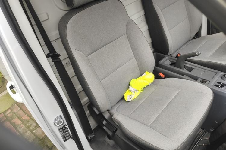 Used Wuling Yangguang 2024 300km Range Practical Window-Sealed Version 60kW Right Front Seat