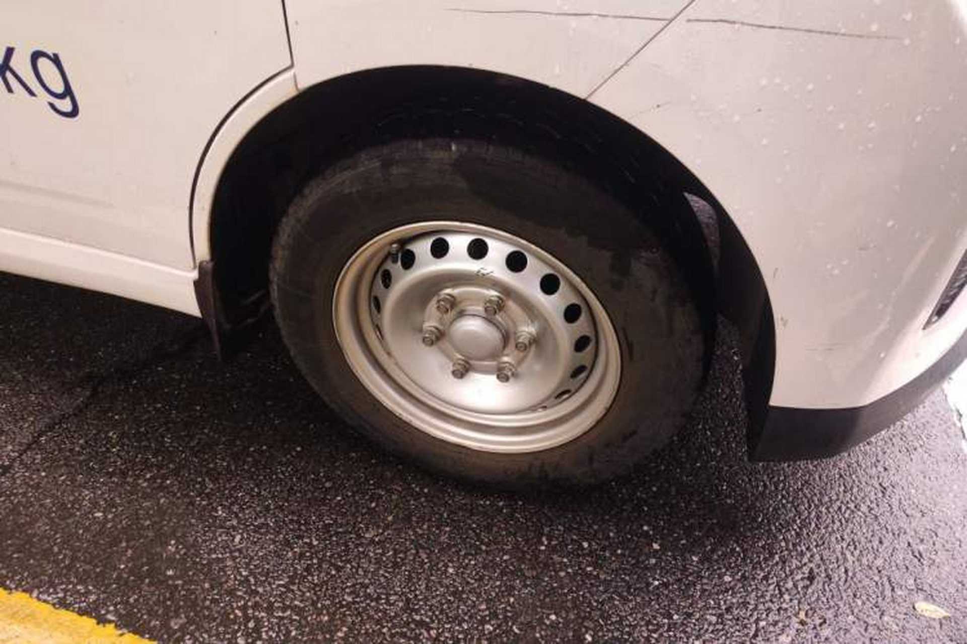 Used Wuling Yangguang 2024 300km Range Practical Window-Sealed Version 60kW Right Front Wheel Hub