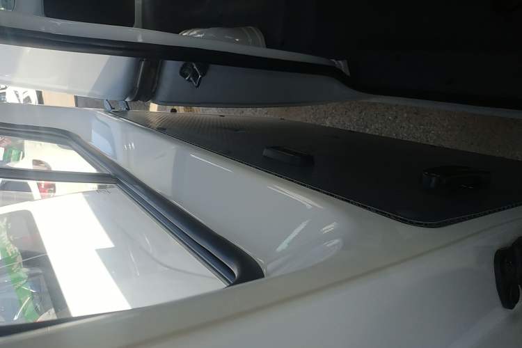 Used Wuling Yangguang 2024 300KM Comfort Version Passenger Van 75kW Right Rear Door Interior