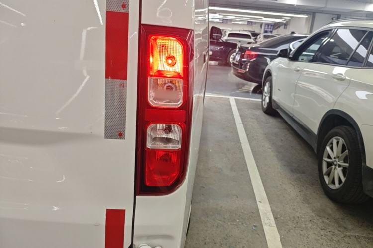 Used Wuling Yangguang 2024 300km Comfort Version with Sealed Windows 60kW Right Rear Taillight
