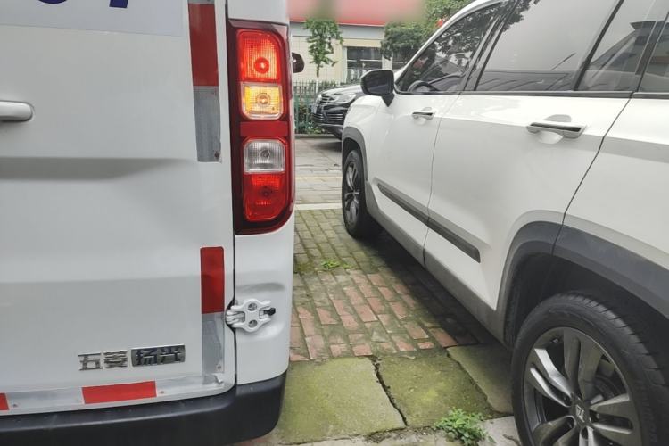 Used Wuling Yangguang 2024 300km Range Practical Window-Sealed Version 60kW Right Rear Taillight