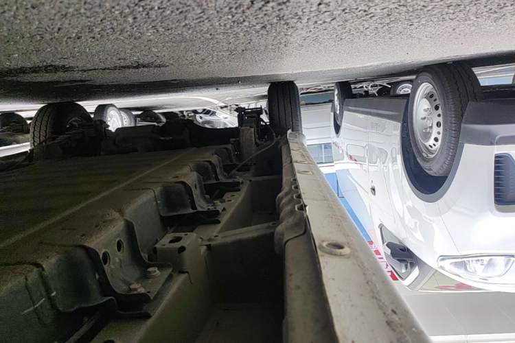Used Wuling Yangguang 2024 300km Range Practical Window-Sealed Version 60kW Right Side Sill