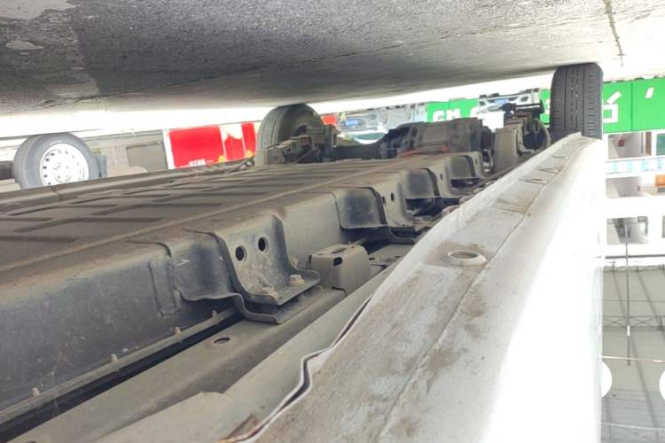 Used Wuling Yangguang 2024 300km Comfort Version with Sealed Windows 75kW Right Side Sill
