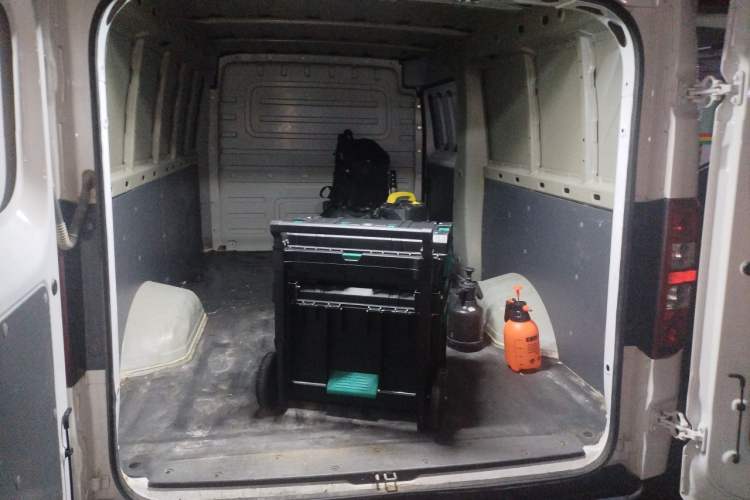 Used Wuling Yangguang 2024 300km Range Practical Window-Sealed Version 60kW Trunk