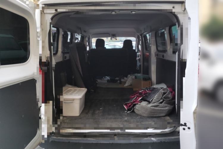 Used Wuling Yangguang 2024 300KM Comfort Version Passenger Van 75kW Trunk