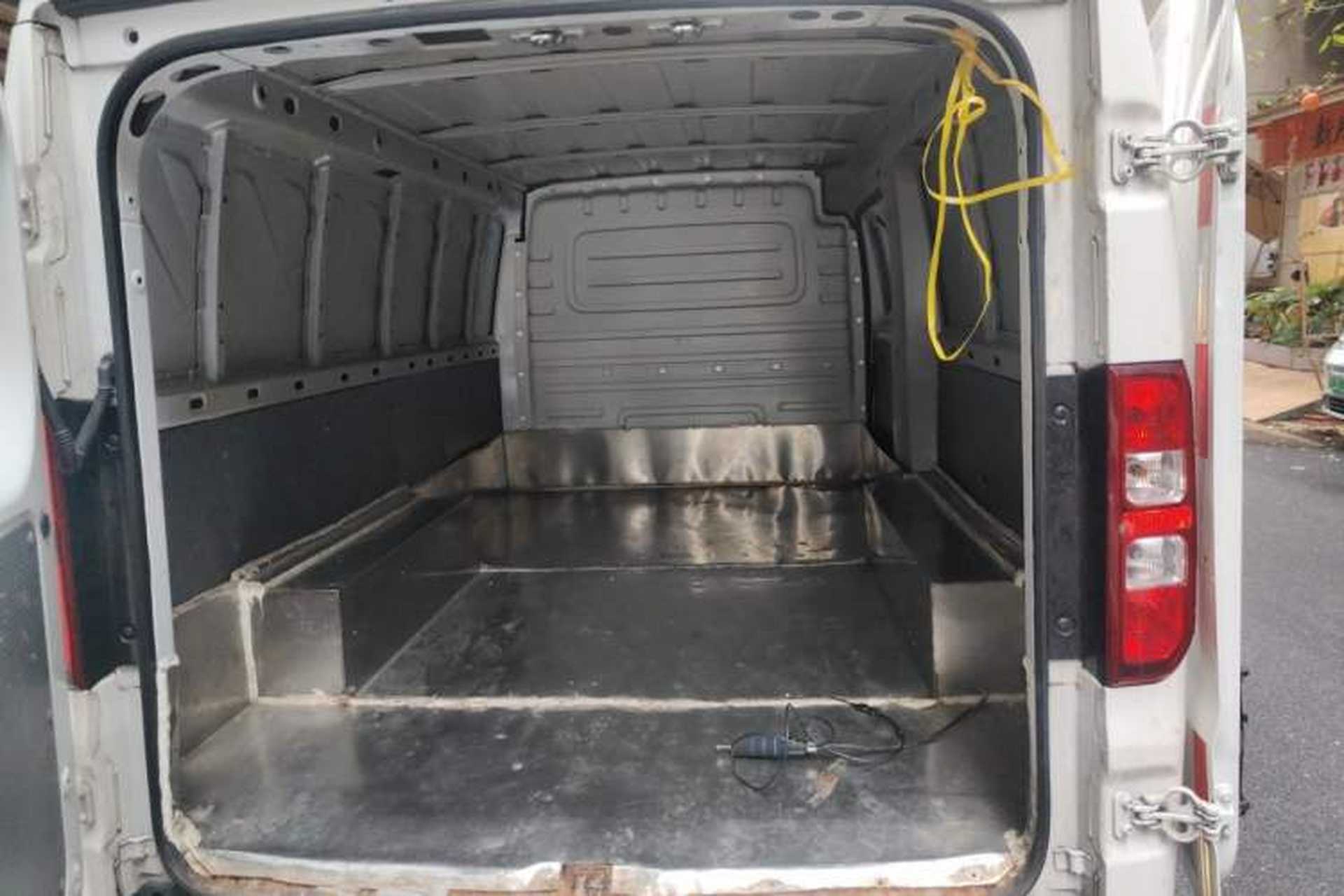 Used Wuling Yangguang 2024 230km Practical Enclosed-Window Version 60kW Trunk