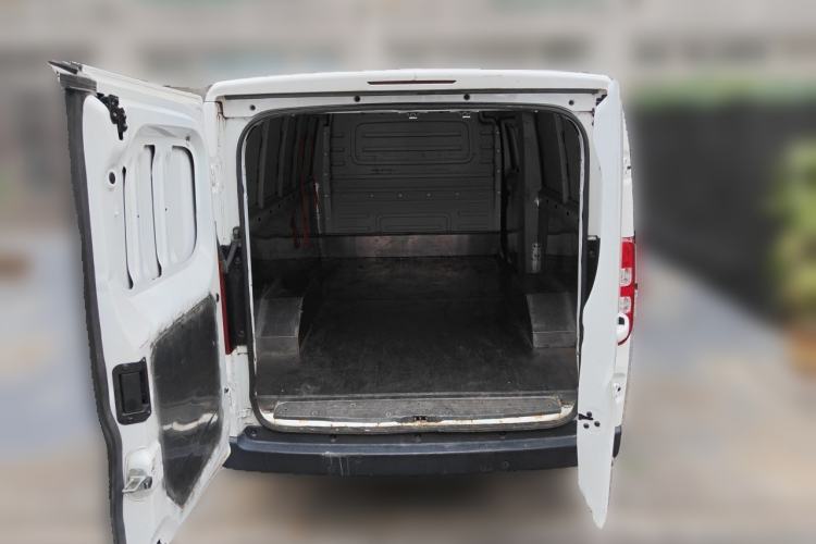Used Wuling Yangguang 2024 300km Range Practical Window-Sealed Version 60kW Trunk