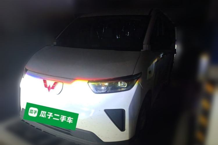 Used Wuling Yangguang 2024 300km Comfort-Grade Passenger Van 60kW Guazi used car, China used car export, Used car for sale, Used cars, Cheapest cars for sale