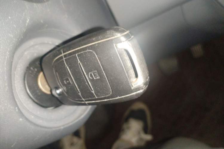Used Wuling Yangguang 2024 300km Range Practical Window-Sealed Version 60kW Vehicle Key
