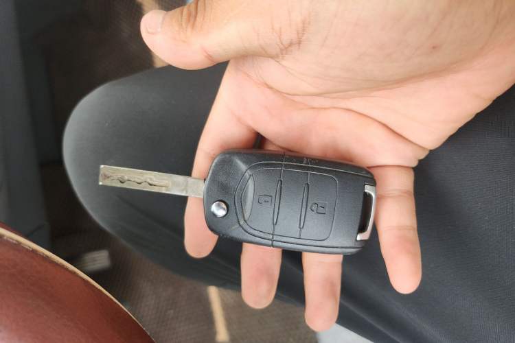 Used Wuling Yangguang 2024 300km Range Practical Window-Sealed Version 60kW Vehicle Key
